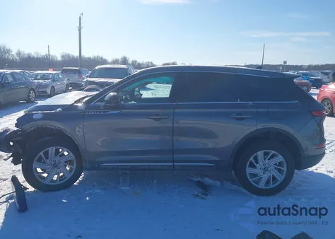 2023 Lincoln Corsair Standard z USA, uszkodzony, nr VIN 5LMCJ1DA6PUL25847